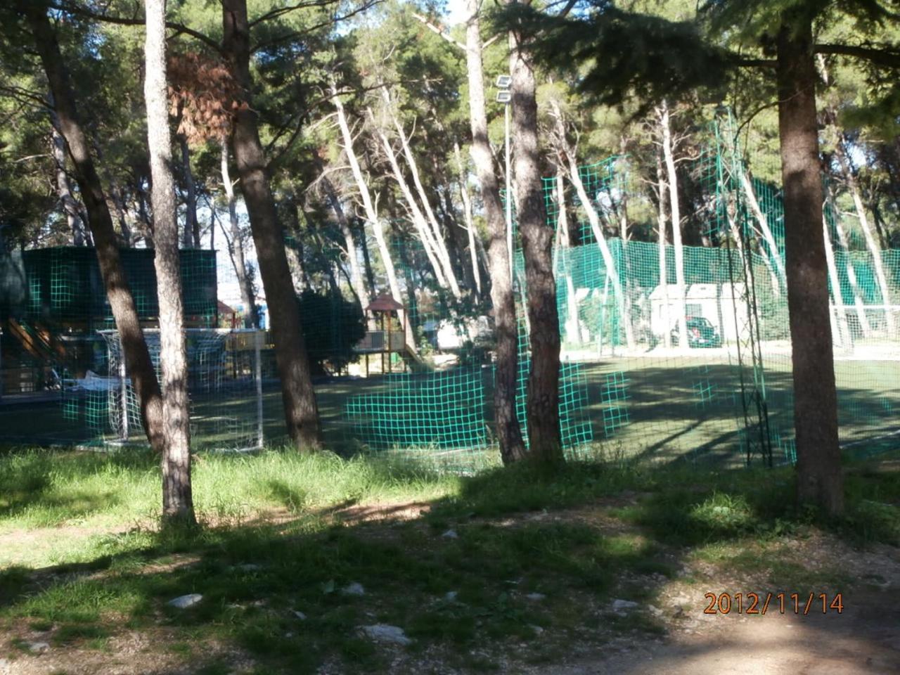 Apartment Studio Mia-Beach In Split Exterior foto